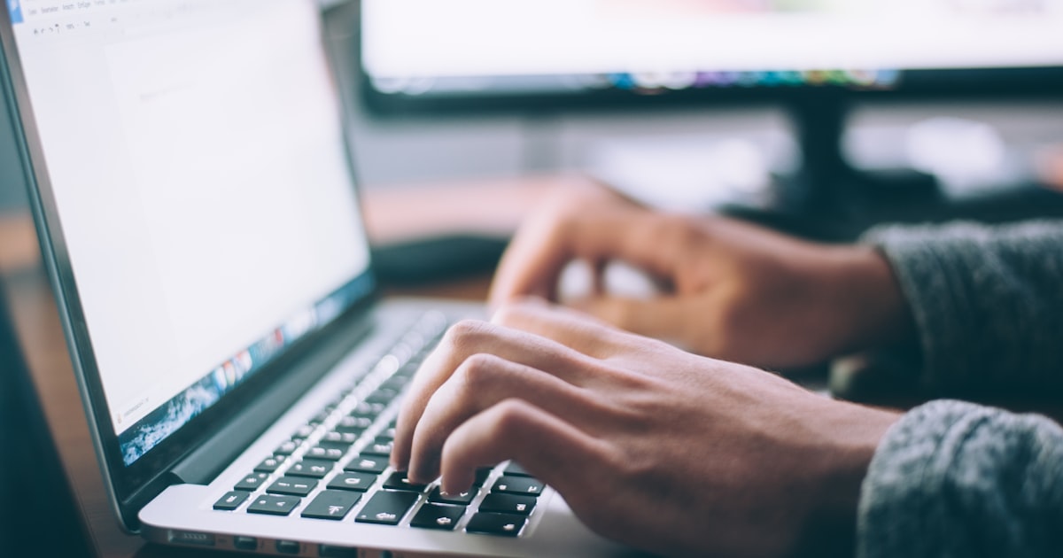 How to Sell Digital Products With No Audience